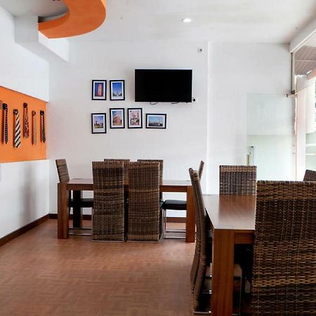 Reddoorz Syariah Near Btc Fashion Mall Bandung Exteriör bild