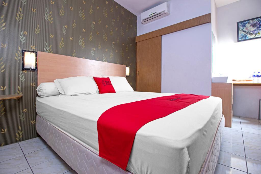 Reddoorz Syariah Near Btc Fashion Mall Bandung Exteriör bild