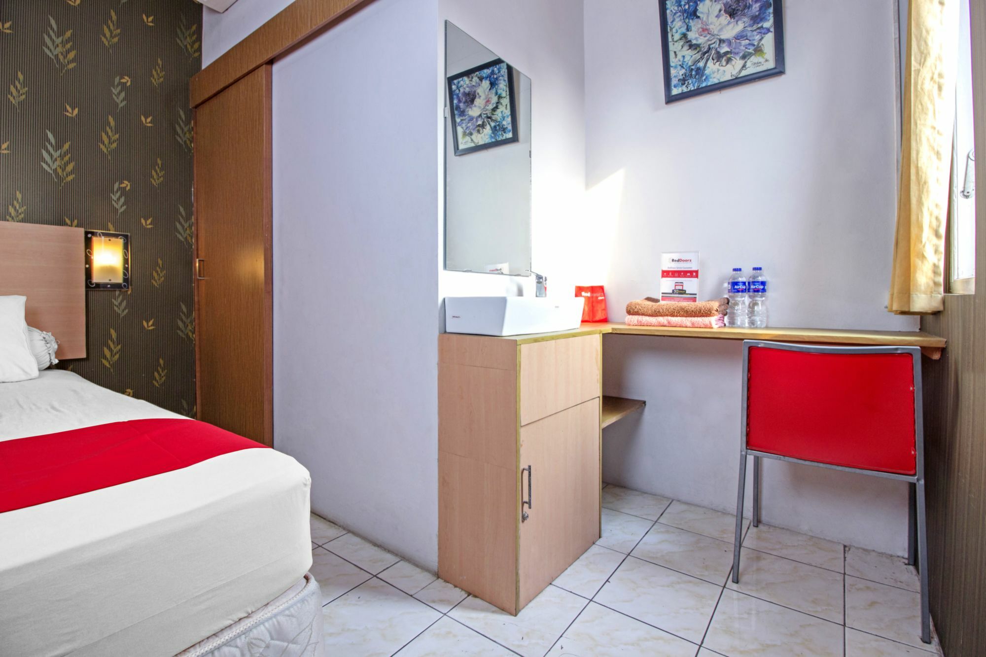 Reddoorz Syariah Near Btc Fashion Mall Bandung Exteriör bild