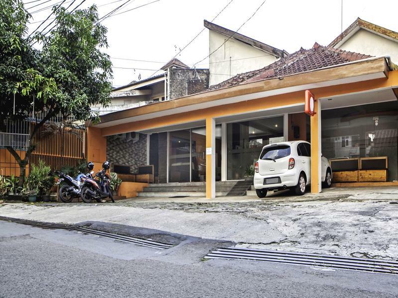 Reddoorz Syariah Near Btc Fashion Mall Bandung Exteriör bild